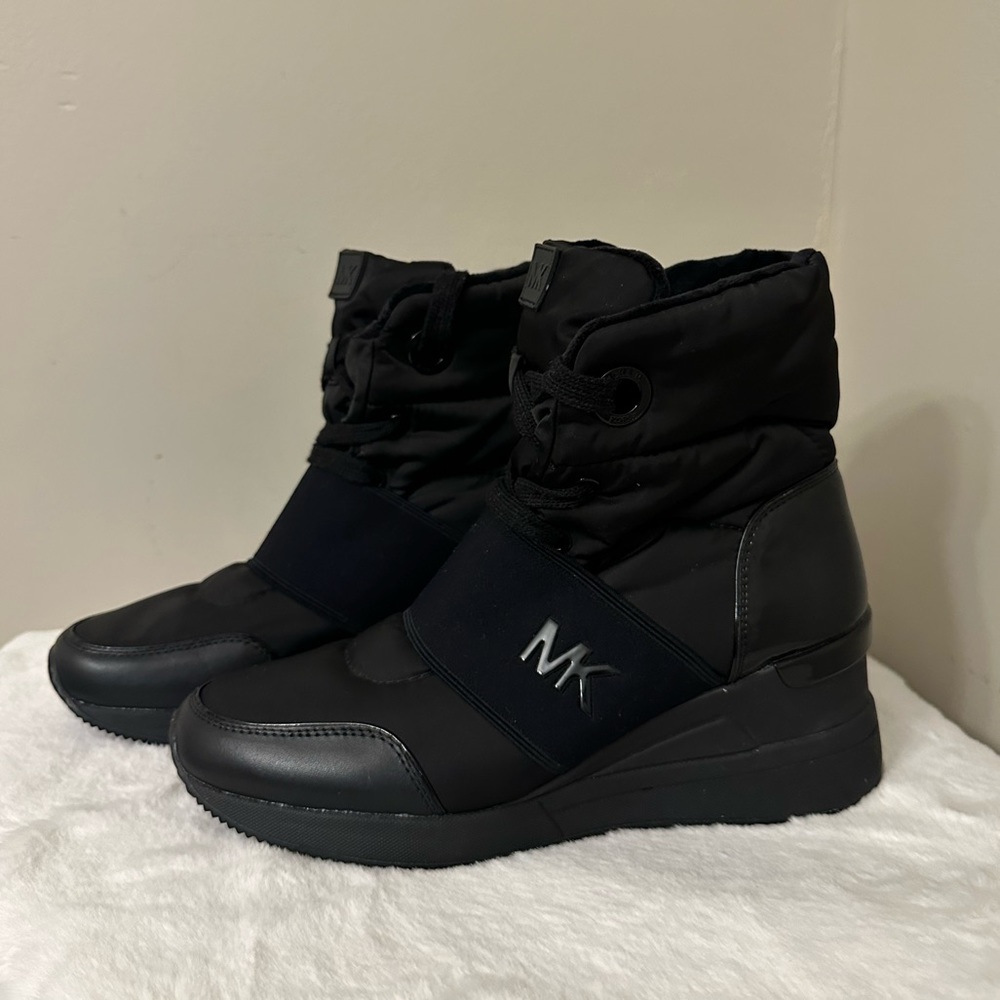 Michael Kors Shay Winter Boots